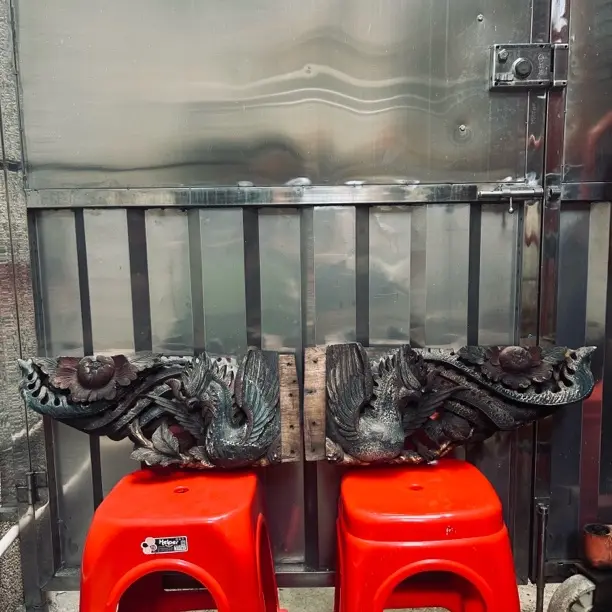 潮汕古建筑矿彩鎏金老木雕凤凰牡丹大插角一对，全美品，栩栩如生