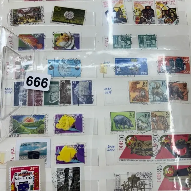 各国邮票，信销邮票 有邮戳 带册，666