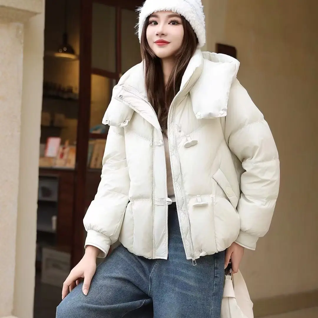 2025新女款冬季新款厚短款连帽气质时尚减龄洋气加厚保暖外套