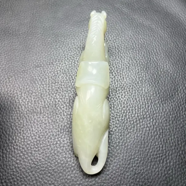 精美天然和田玉把件