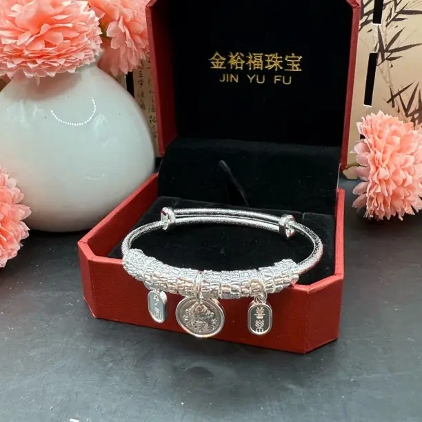 足银手镯 足银手镯黄财神平安喜乐盘缠推拉式镯子