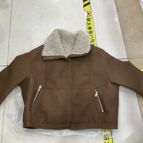 棕咖色翻领皮毛一体短款冬季加厚保暖夹克
