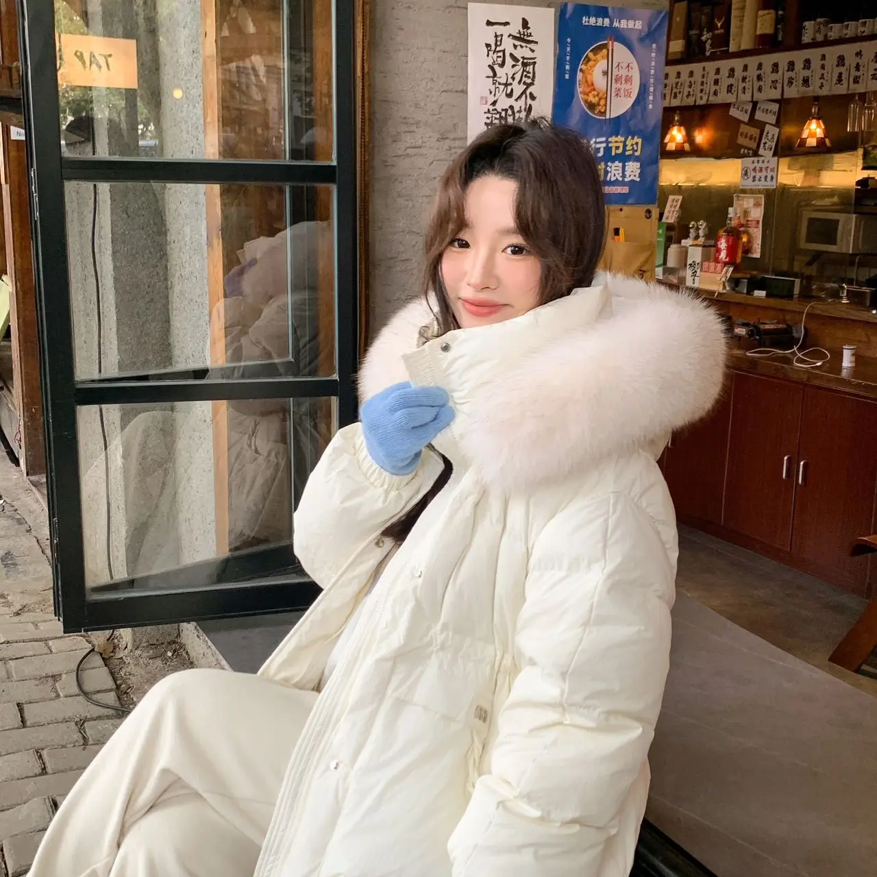 大毛领女款连帽收腰加厚保暖外套冬装新款