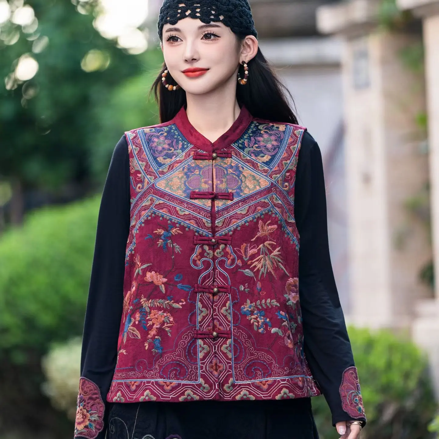 [尚格格]冬季时尚民族风重工刺绣百搭短款马夹