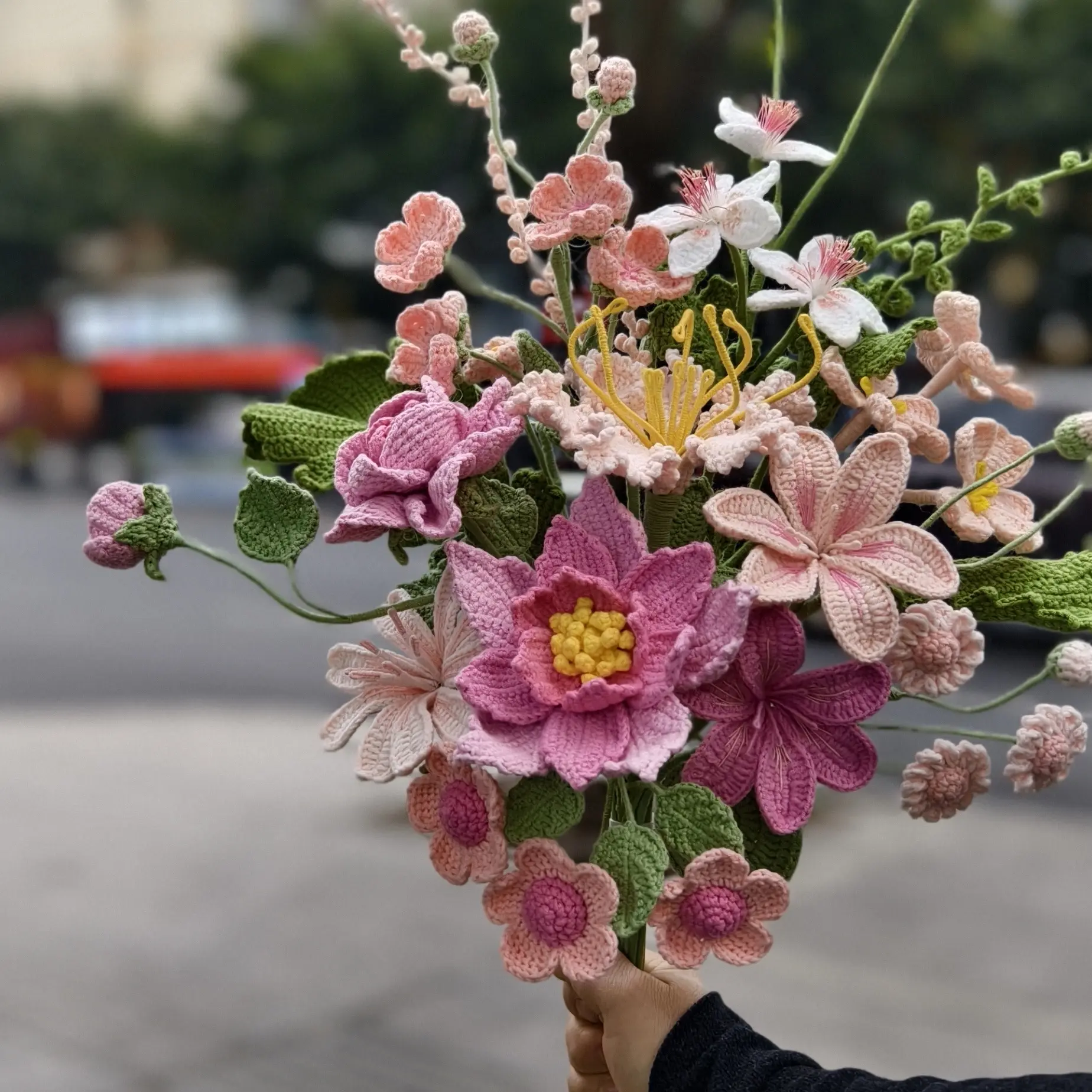  轻奢手工成品永生花毛线创意礼物私人定制