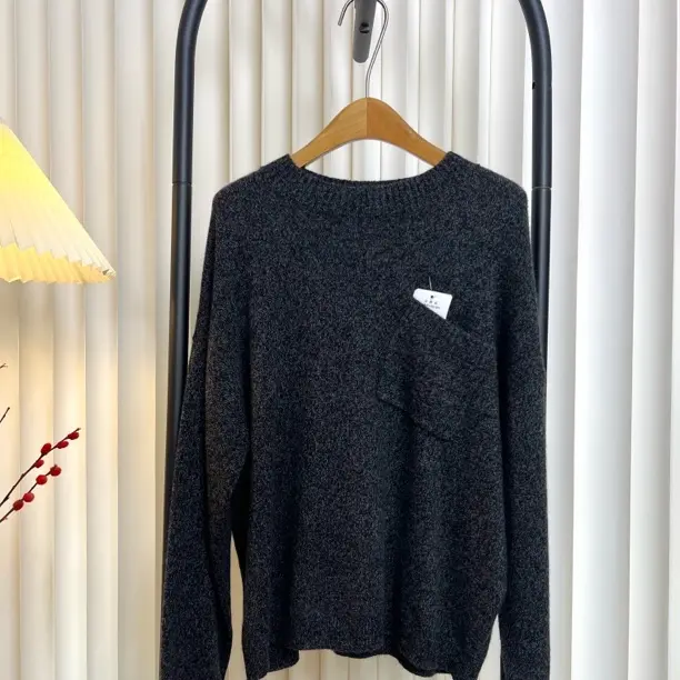 刘雯同款深灰色羊绒斜口袋设计秋冬新款长袖休闲百搭女士