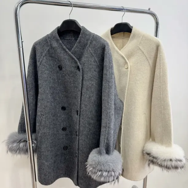【奶油家】2025秋冬高级简约百搭拼色狐狸毛袖双面羊毛大衣外套女