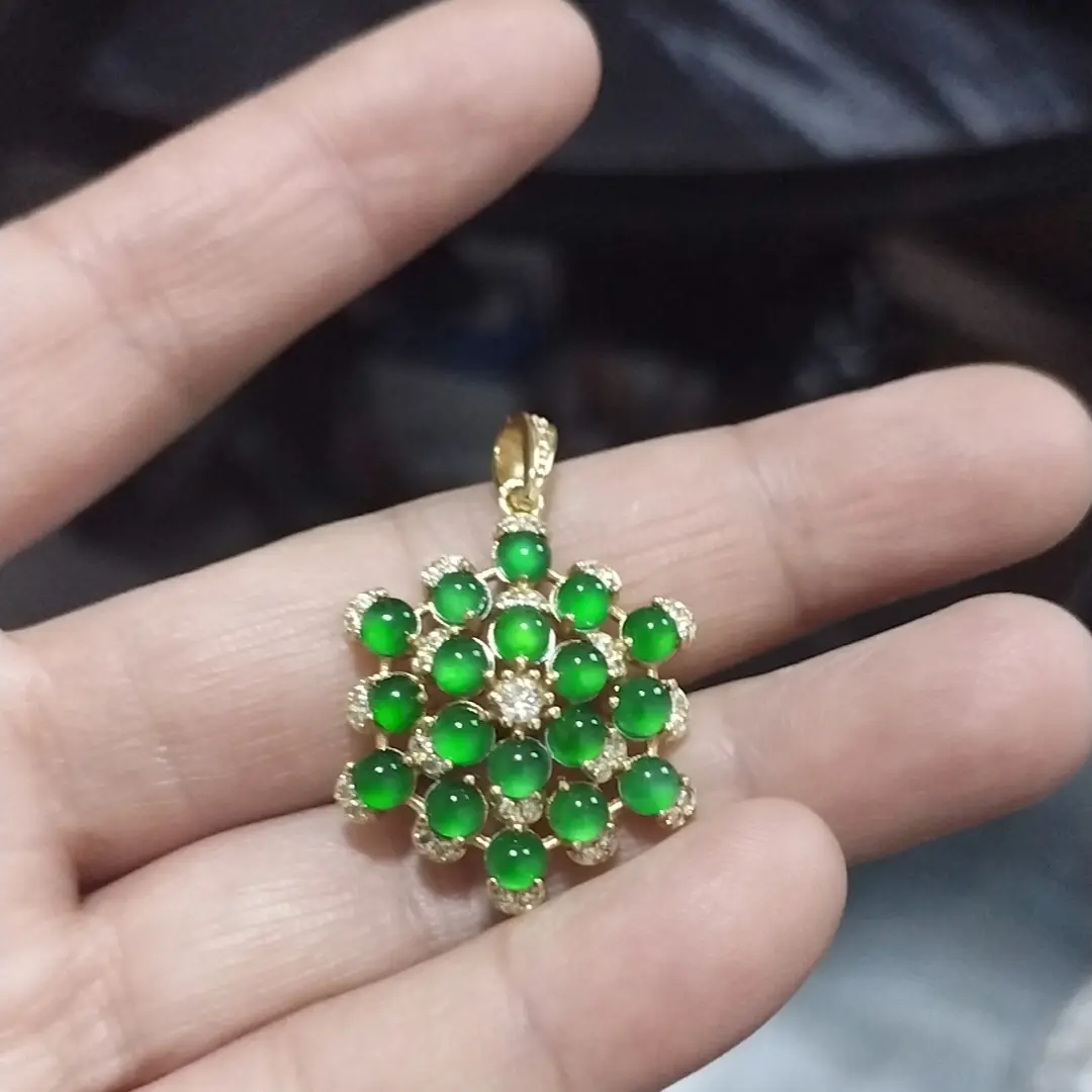 时尚大气S925银镶嵌绿玉髓太阳花吊坠女士款挂件