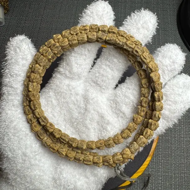 嘻哈柏香铺•热振精工高油密柏香籽直切高桩长腿顺鬼眼牛角108长串