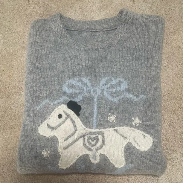 秋冬新款百搭藏羊绒重工木马图案针织毛衣女款