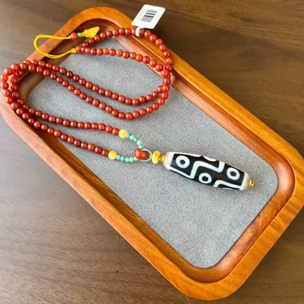 九眼珠玛瑙毛衣链 藏式时尚潮流款 尺寸47x13mm 链4mm