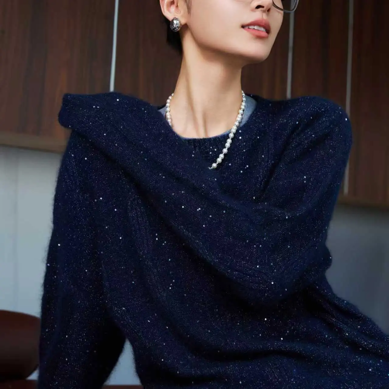 针织宽松型长袖圆领常规毛针织衫网红时尚气质针织衫