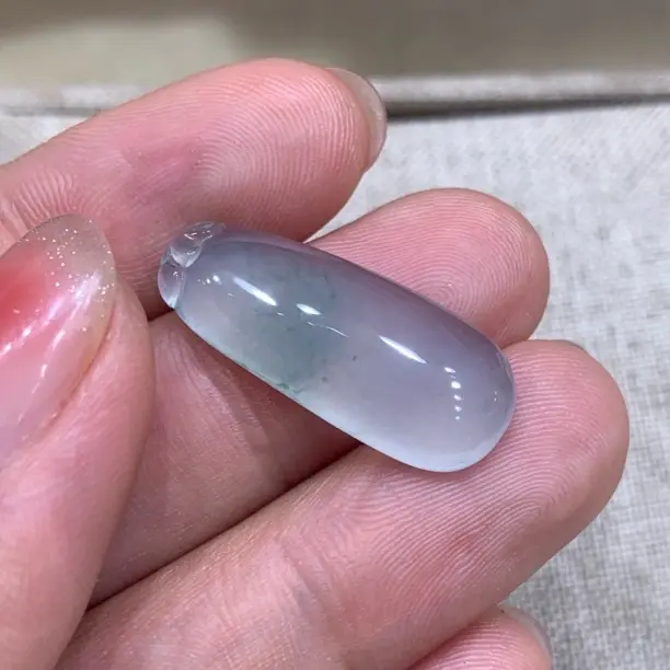 缅甸天然翡翠A货，冰种福瓜，瓜瓜来财，冰透水润无需包容，性价比高