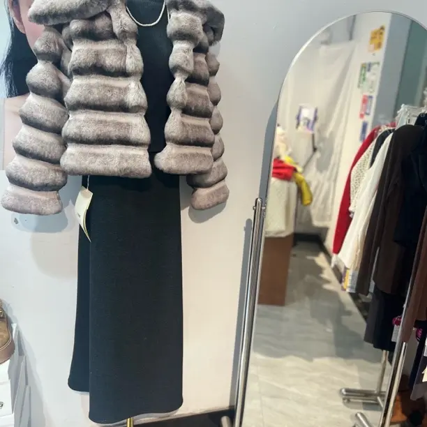 2025冬季新品龙猫皮草外套女冬高端气质名媛风环保毛大翻领领上衣