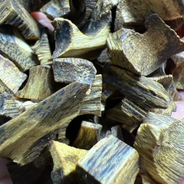 沉香沉香奇楠碎料高油熏香料上炉品香花香蜜甜30克