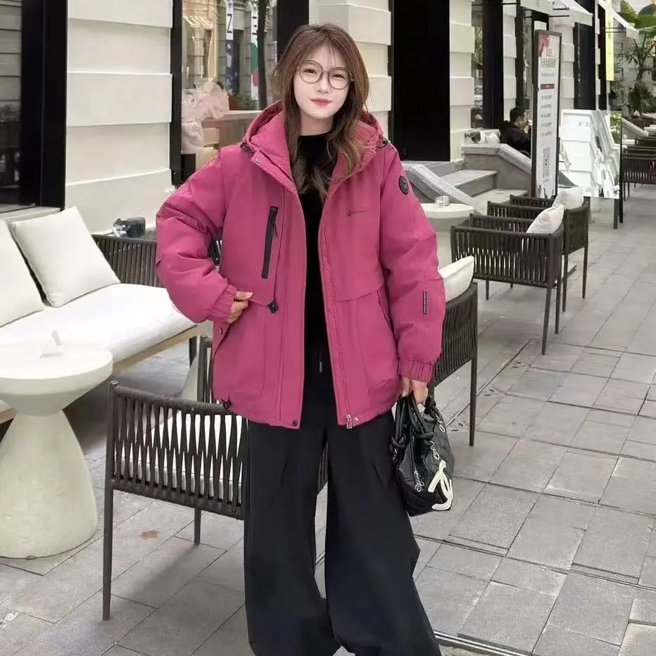 冬季加厚连帽减龄收腰冲锋衣外套女