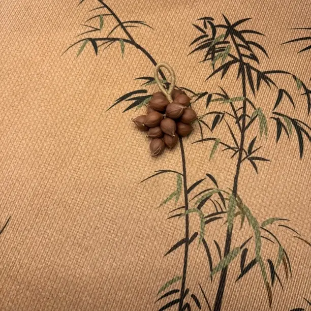 橄榄核德庆王葡萄珠手把件