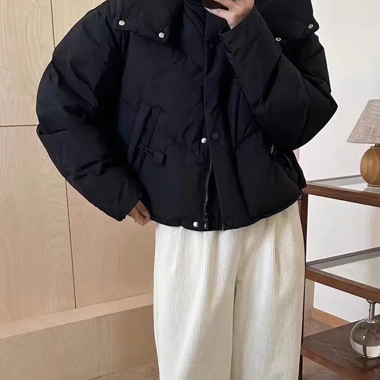 韩版简约白鸭绒短款连帽羽绒服冬季小个子保暖通勤必备