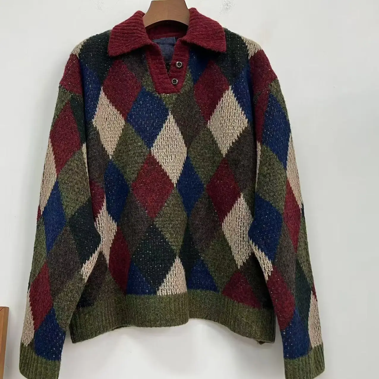 ｛吾兔布衣｝荼 菱格纹翻领套头毛衣