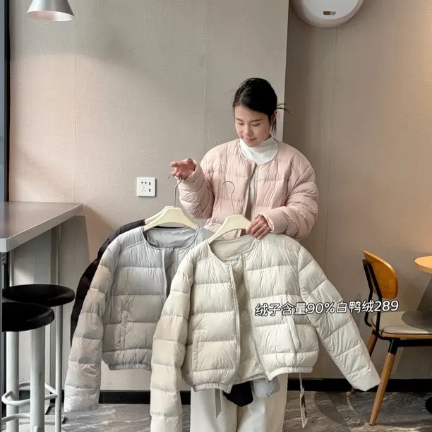 潮流短款休闲风宽松轻薄圆领时尚常规袖保暖女