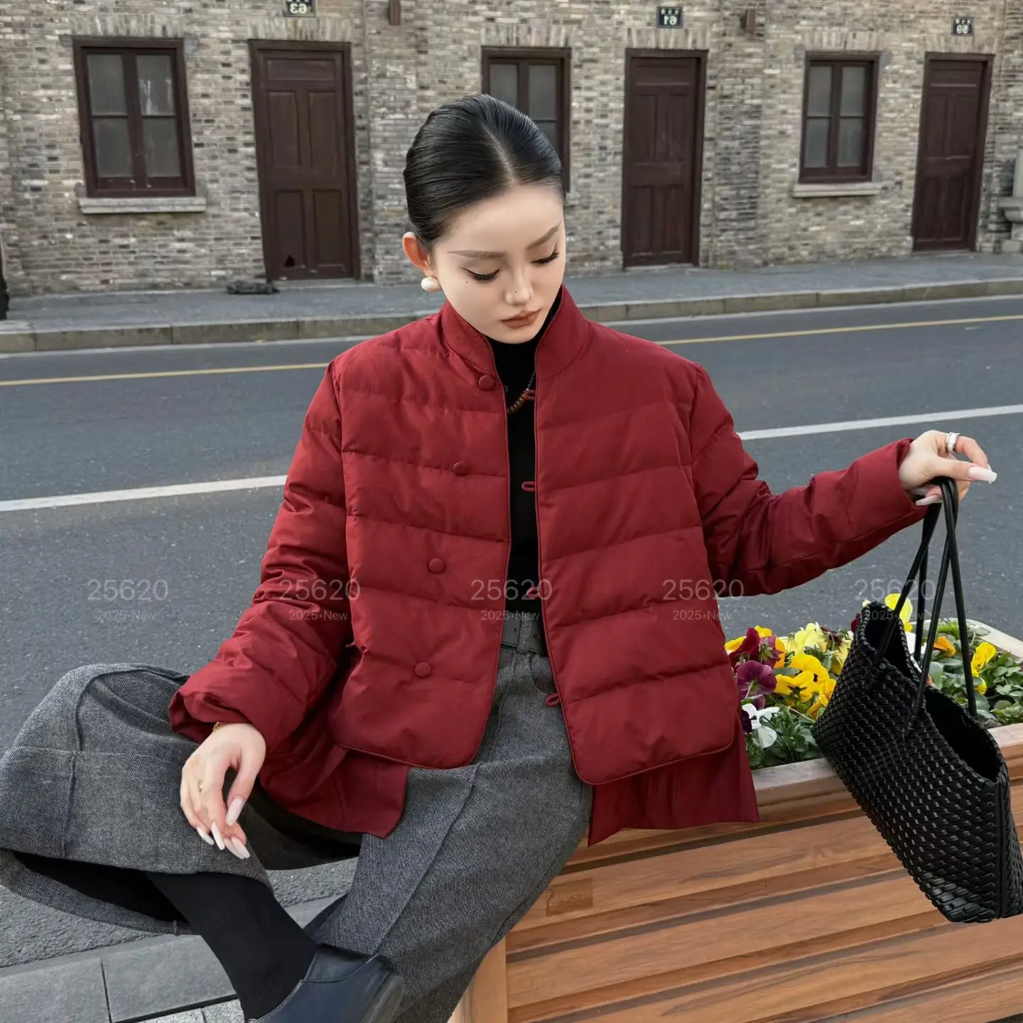 梦小小女装木耳边羽绒服女2025冬季新款韩版单排扣白鸭绒减龄外套