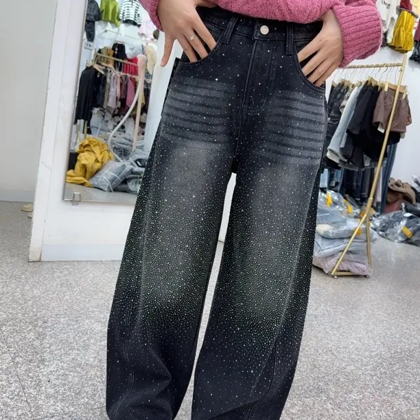 虾米家.新款加绒烫钻显瘦阔腿牛仔裤