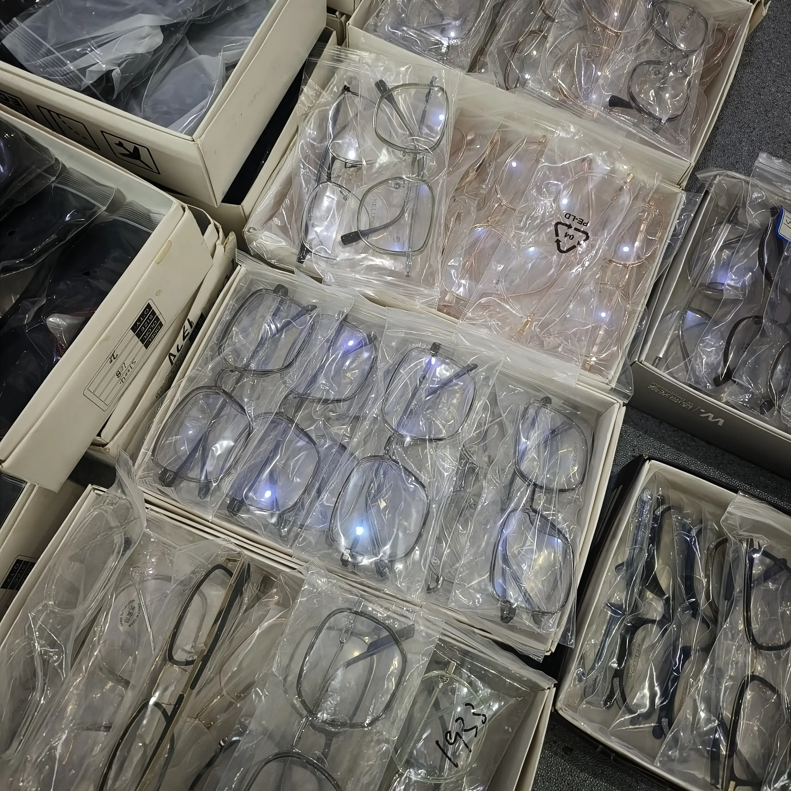 丹阳眼镜 批发  福利金胶 套镜偏光 可连麦选款眼镜框