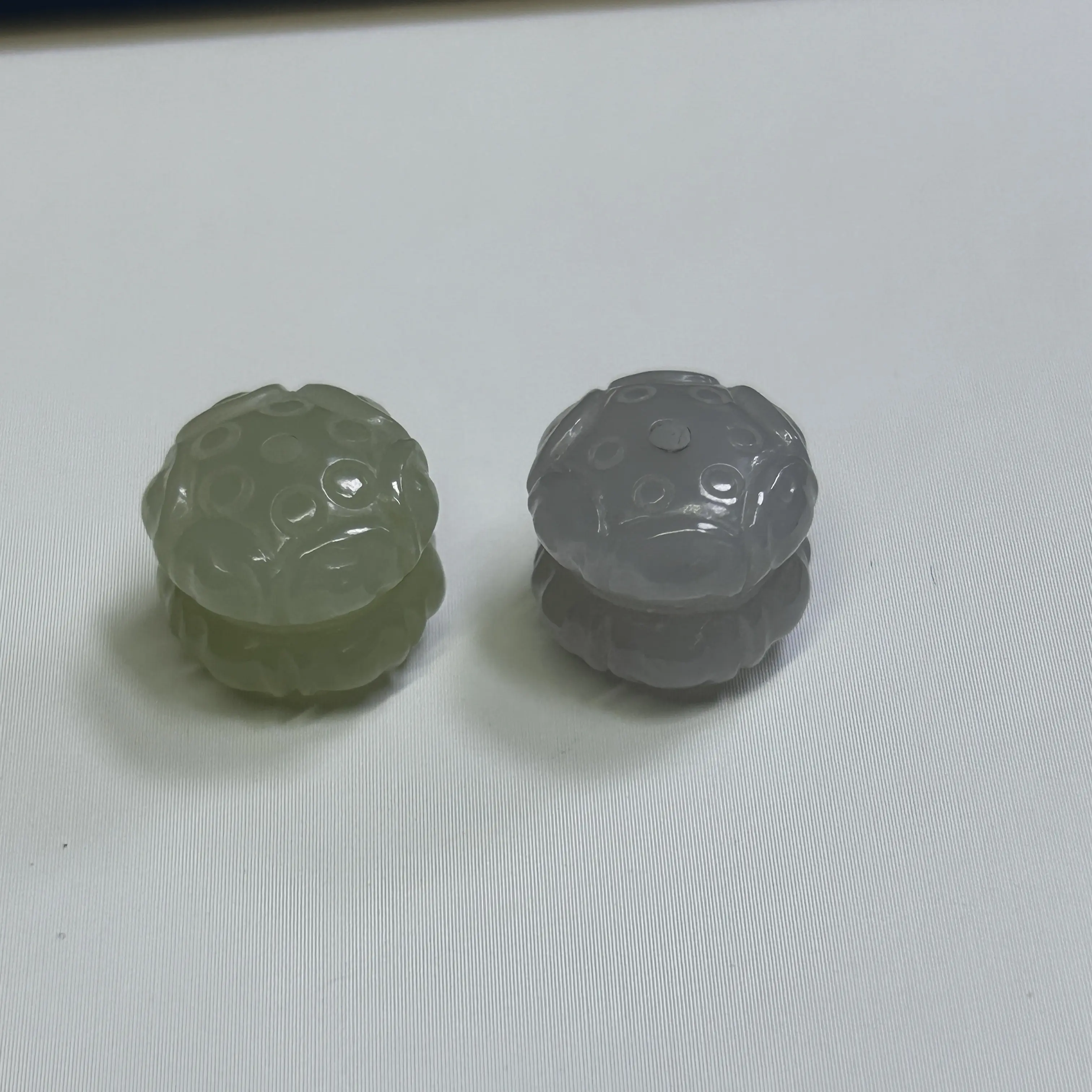 晴水并蒂莲通孔卡1 3 X15挂件