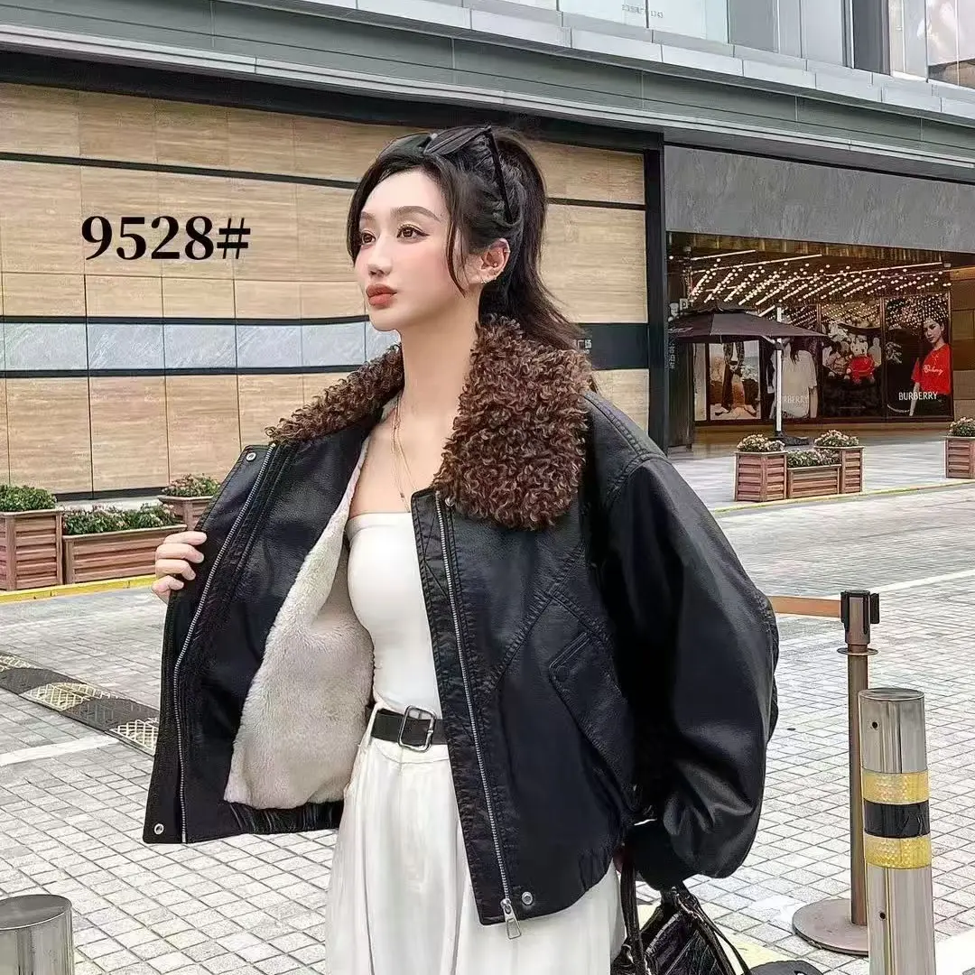 加绒加厚宽松皮衣女士皮夹克秋冬短款外套显瘦百搭羊羔毛领