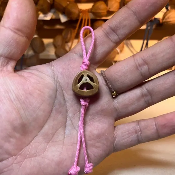 橄榄核直切小囧脸挂件吊坠流苏小吊坠