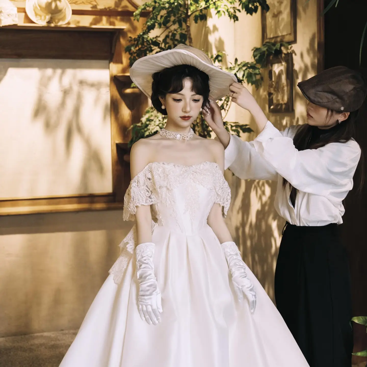 奥地利皇后 复古宫廷风婚纱段面轻纱