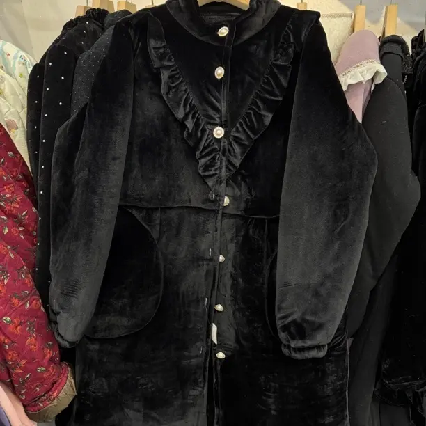 冬季三层夹棉加厚珊瑚绒娃娃领可外穿女士黑色时尚家居服外套