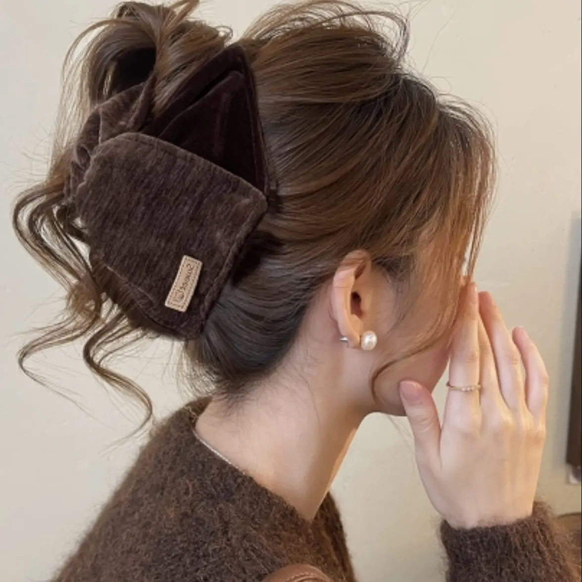 复古丝绒三角抓夹女高级感高端后脑勺盘发大号鲨鱼夹发卡秋冬