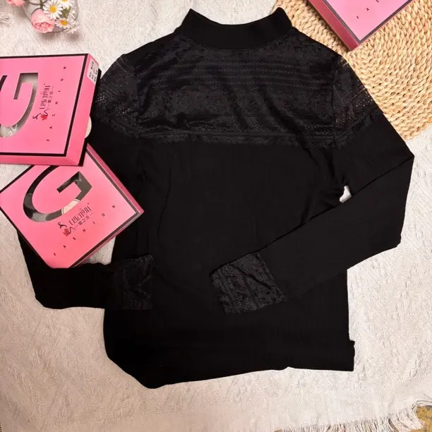 2501半高领蕾丝拼接秋冬新款法式温柔修身显瘦时尚内搭打底上衣