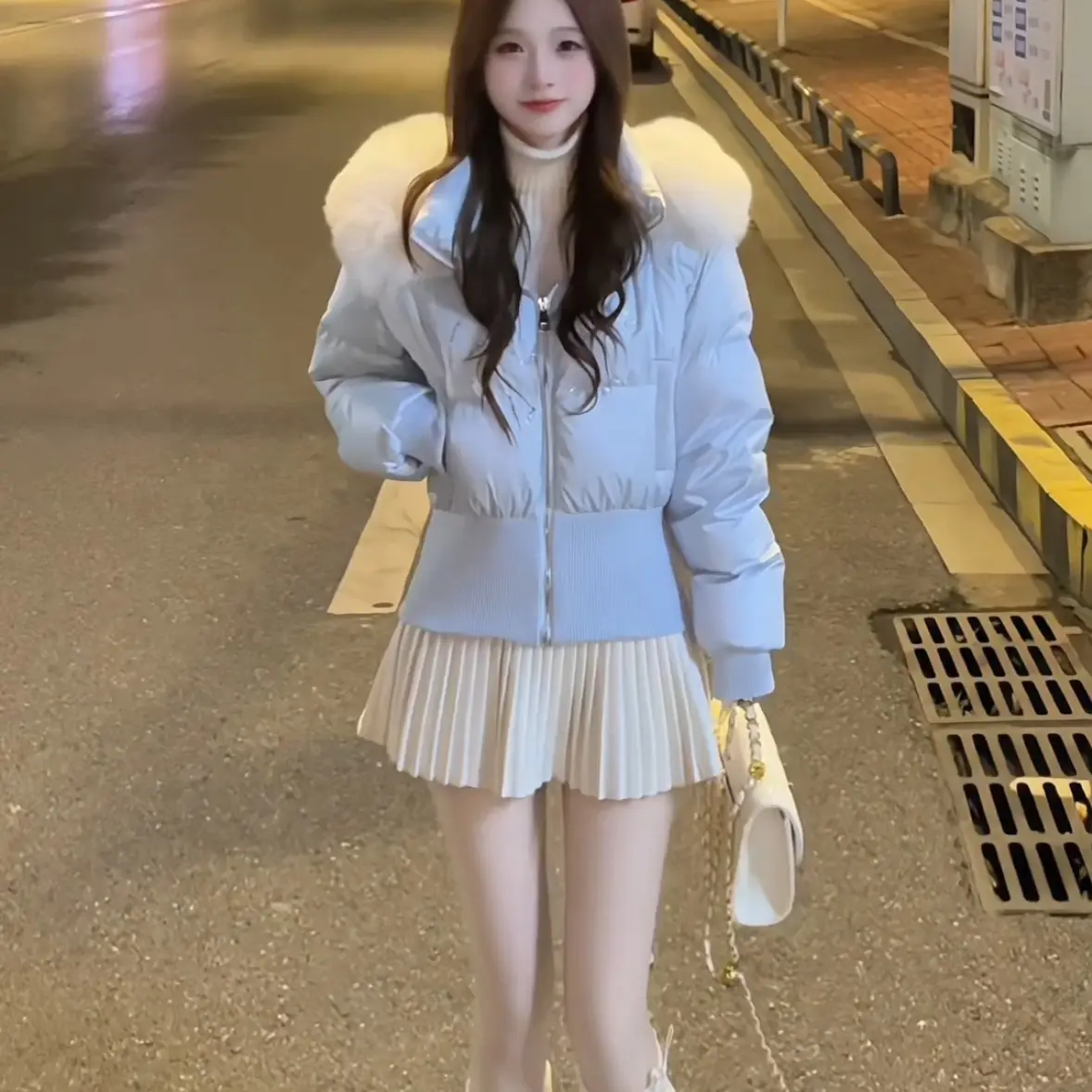 冬季韩系洋气收腰显瘦羽绒服外套保暖时尚小蛮腰设计感短款棉服