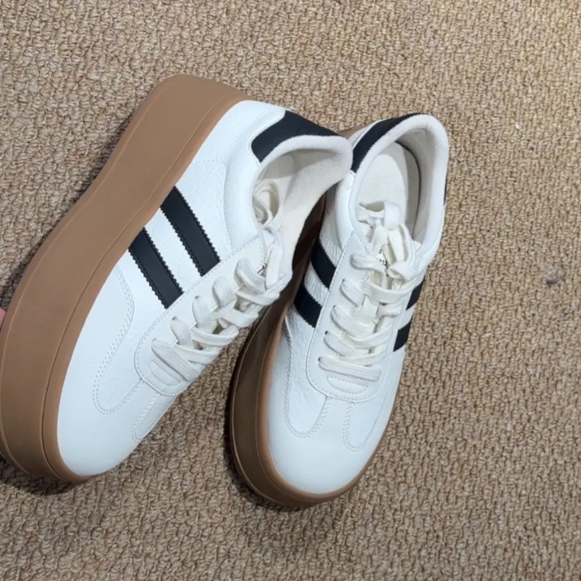 时尚休闲厚底鞋588371