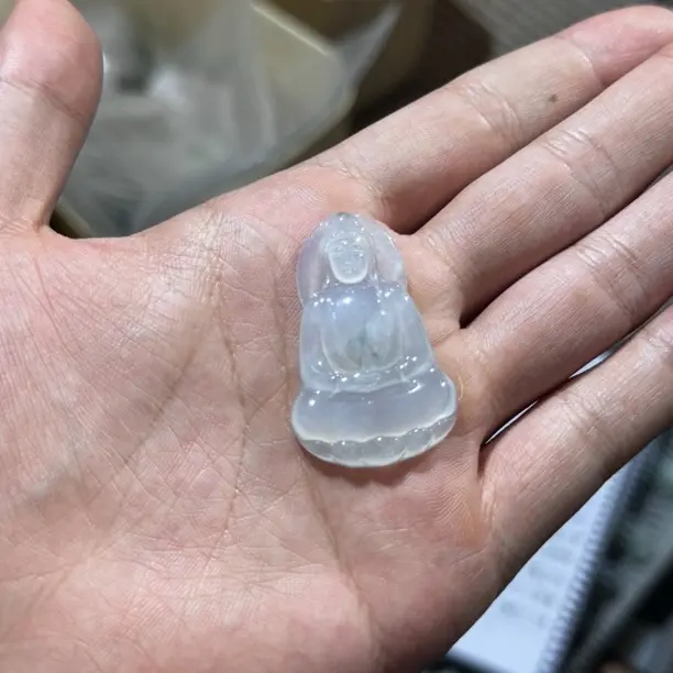 天然A货缅甸翡翠冰种观音吊坠