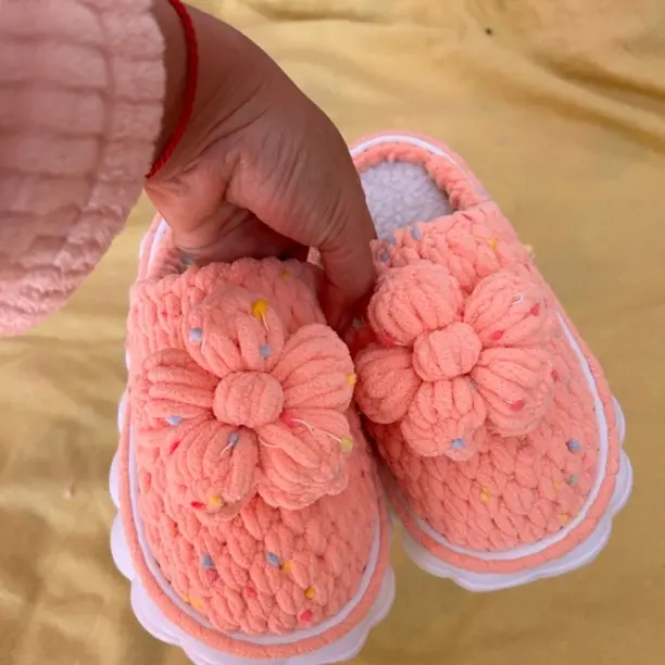 手工编织冰条线秋冬室内家居保暖防滑男女款云朵底绒拖鞋材料包