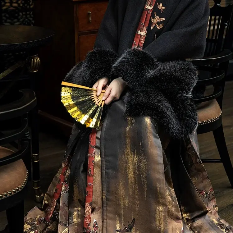 【醉鎏金】新款新中式加绒加厚羊毛披肩斗篷马面裙冬季汉