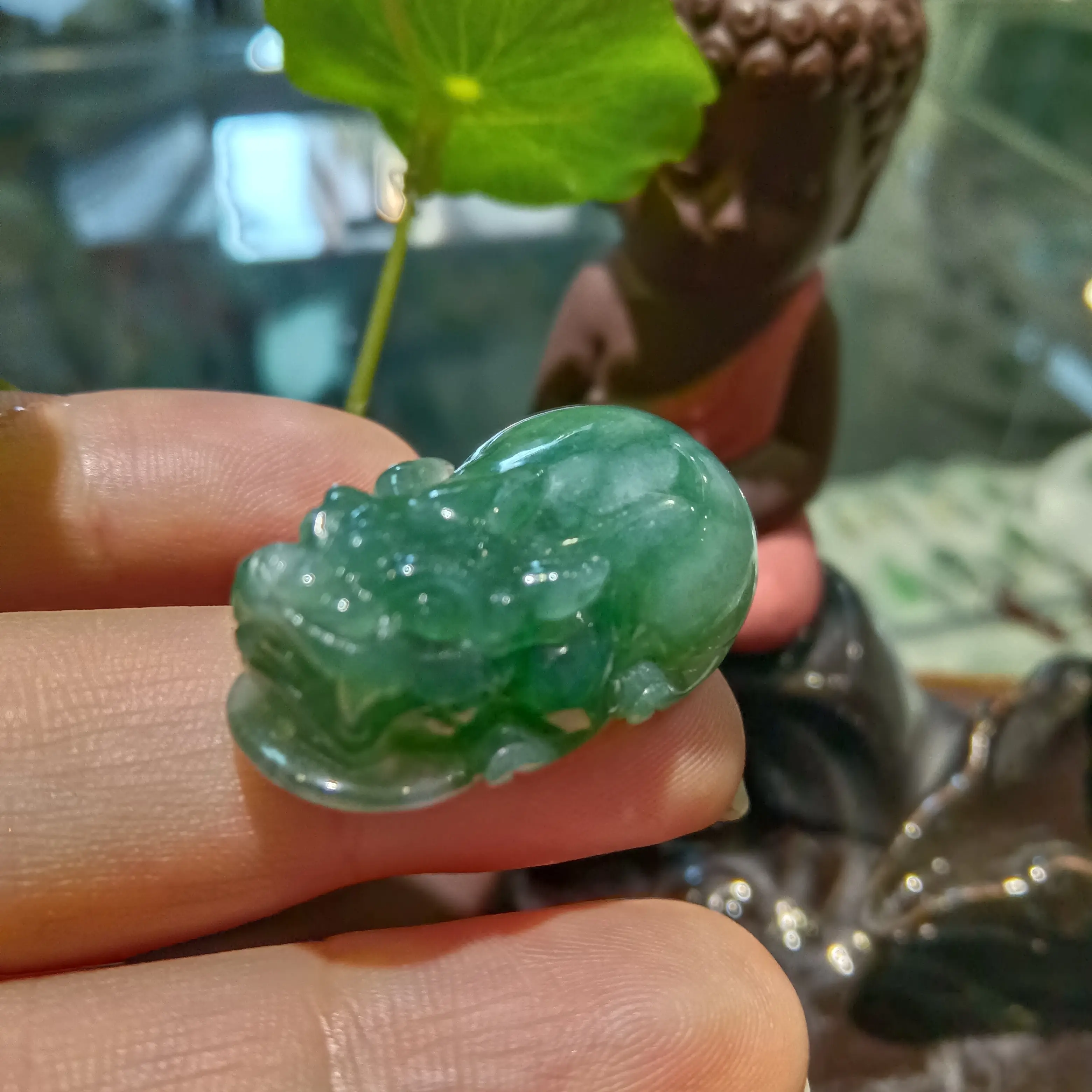 天然翡翠貔貅精雕细琢男女通用招财玉石挂件