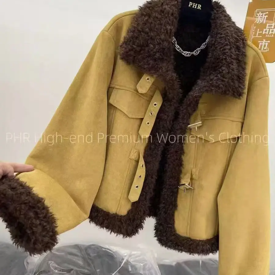 冬季新款极简风翻领短款羊羔绒加绒加厚保暖外套女时尚百搭上衣