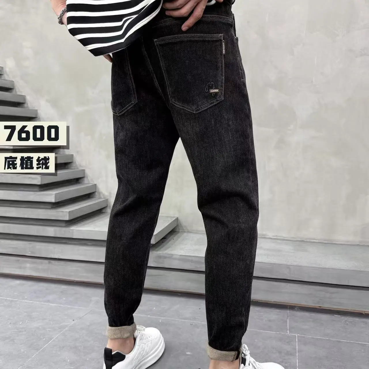 潮流时尚立体剪裁植绒男士深色修身显瘦百搭牛仔裤加绒直筒水洗潮