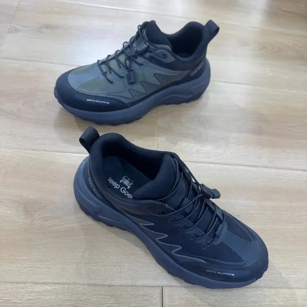 新款男士透气防滑跑步鞋适合户外运动与通勤