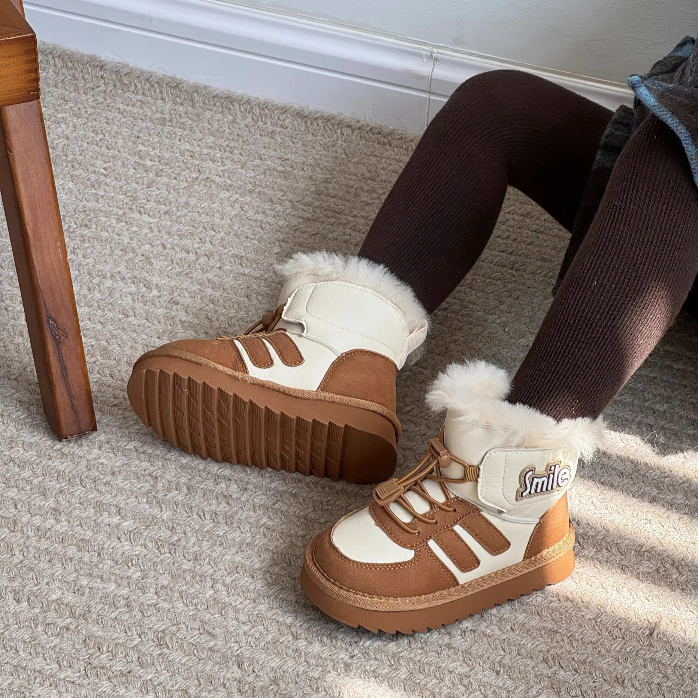 冬季新款儿童防滑加绒加厚保暖皮面雪地靴男女童休闲百搭