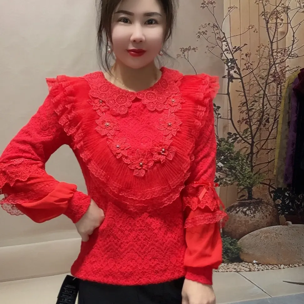 5788春季长袖打底衫珍珠拼接蕾丝加绒设计感时尚显瘦洋气女装上衣