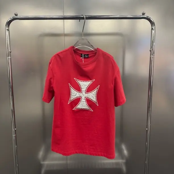 【THUGCLUB】何与铁十字勋章印花宽松短袖T恤 时尚百搭