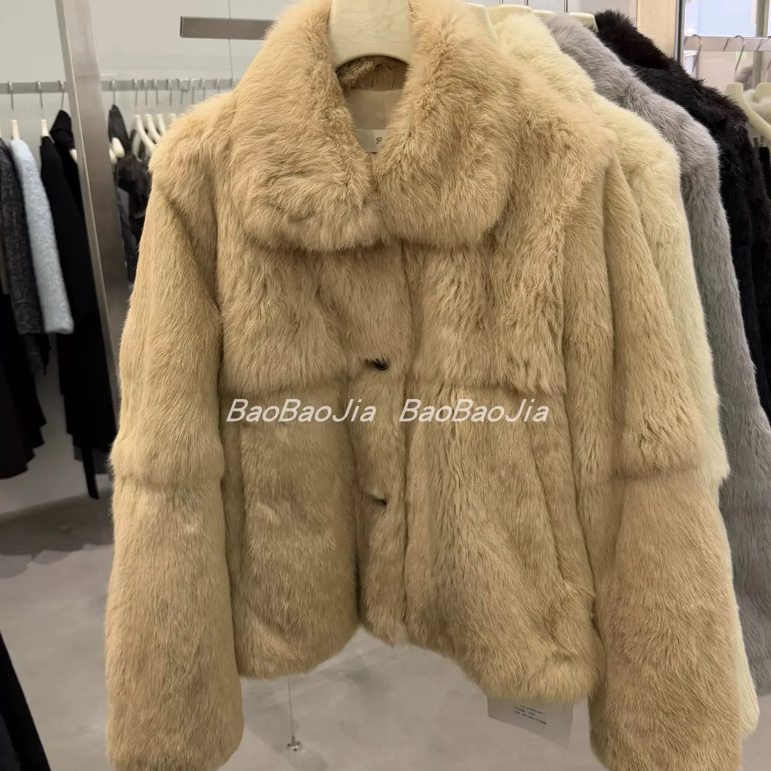 落肩袖女保暖翻领轻奢上衣短外套常规款秋冬