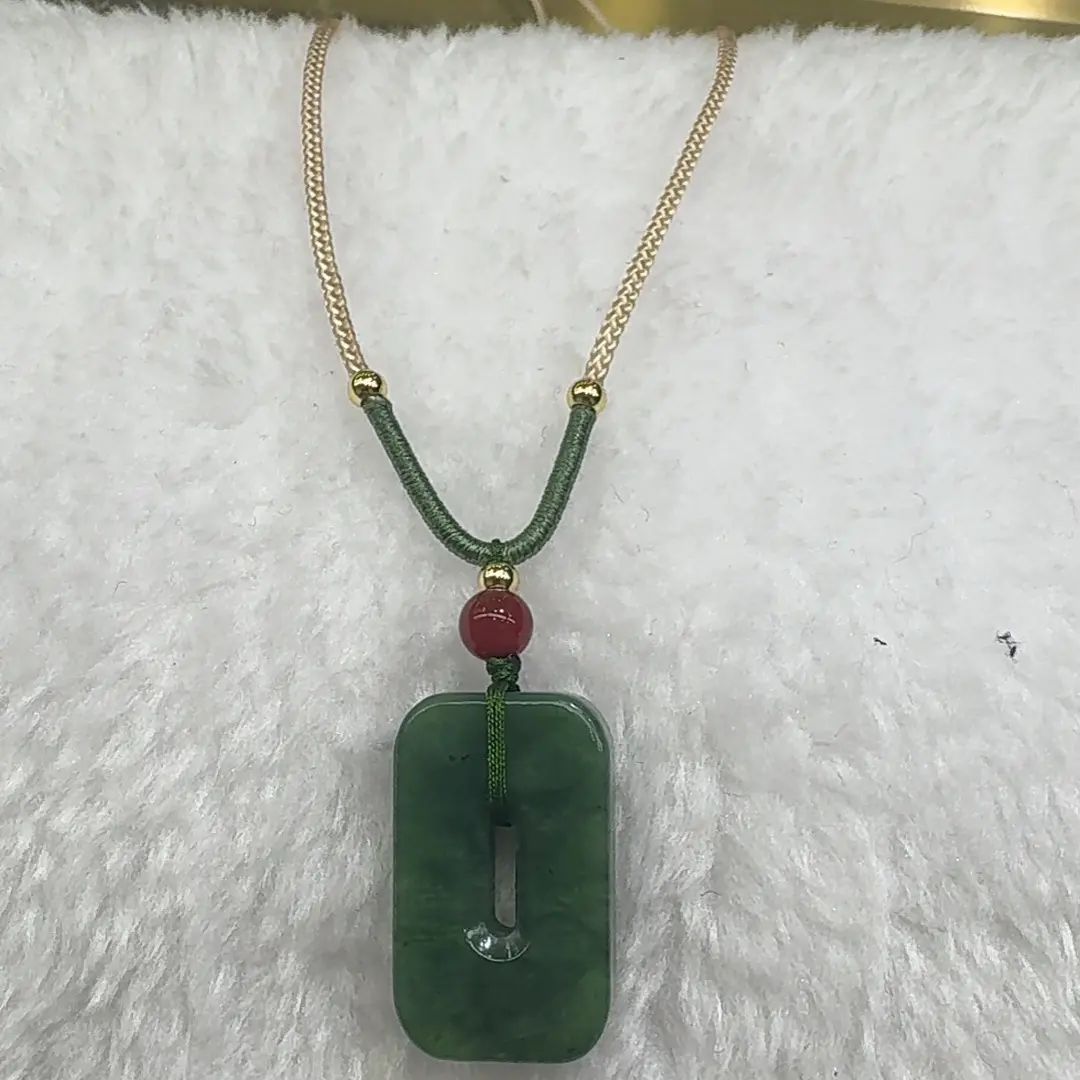 碧玉菠菜绿四方扣百搭无事牌15m26