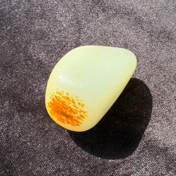 原石聚红皮手把件精美挂件