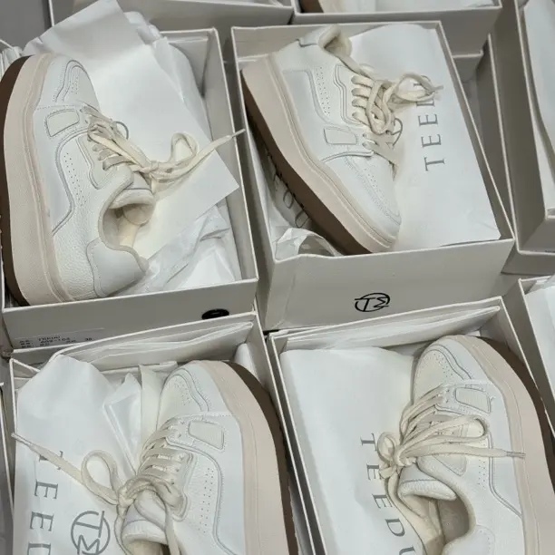 厚底小白鞋女冬季加绒真皮做旧系带休闲板鞋百搭增高运动潮鞋